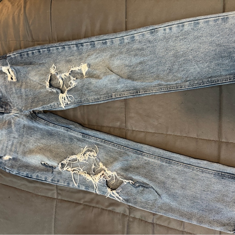 Vanilla Star Jeans 90’s Straight Jean Distressed Design